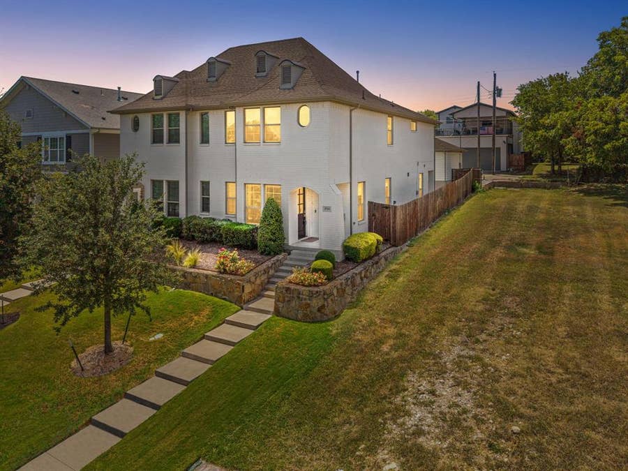 Property photo for 3711 Byers Avenue, Fort Worth, TX