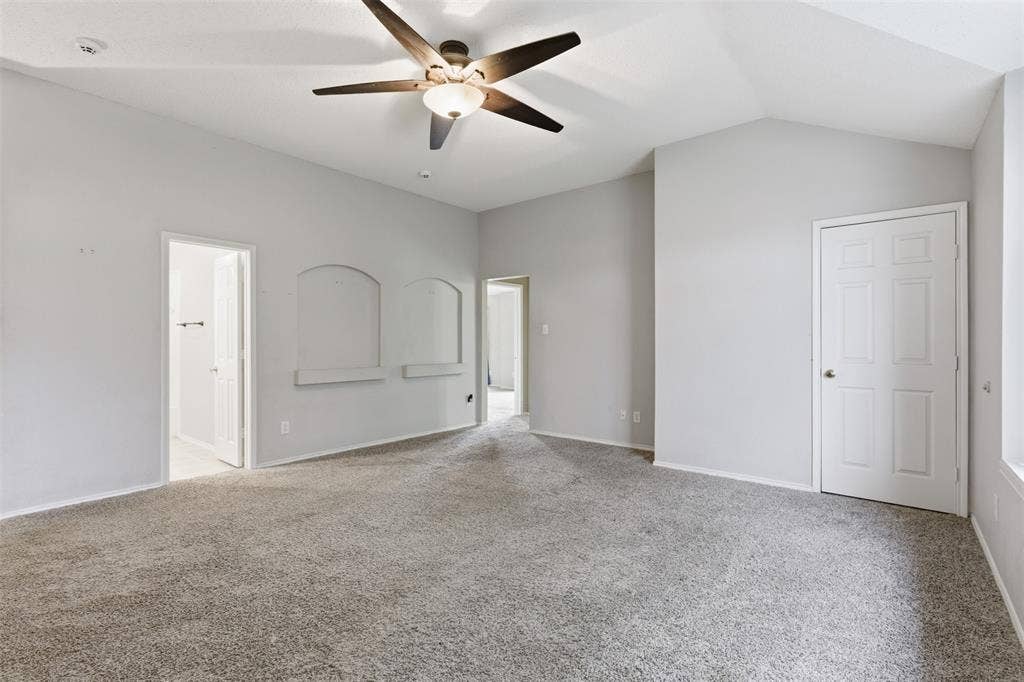 829 Elbe Drive, Arlington, TX 76001 829 Elbe Drive, Arlington, TX 76001