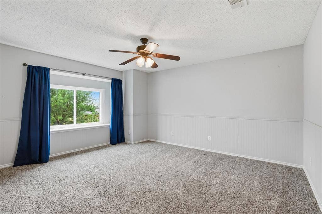 829 Elbe Drive, Arlington, TX 76001 829 Elbe Drive, Arlington, TX 76001