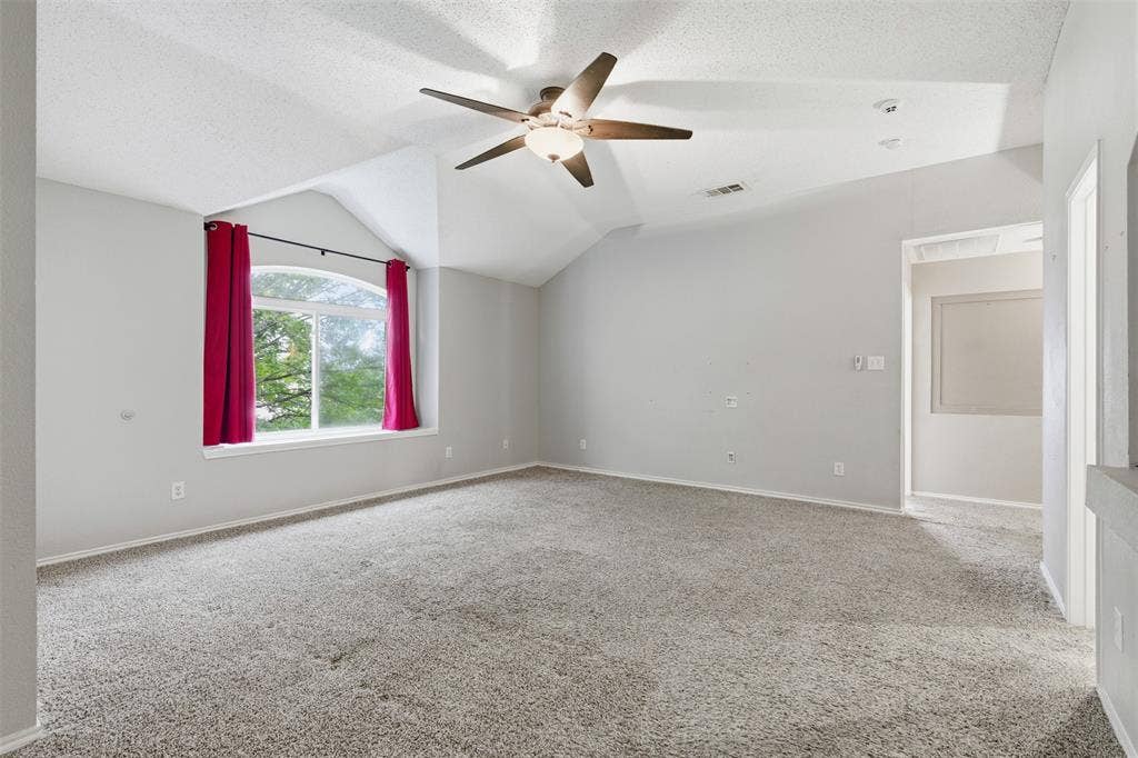 829 Elbe Drive, Arlington, TX 76001 829 Elbe Drive, Arlington, TX 76001