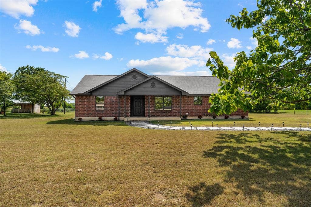 180 Woodard Lane, Bruceville, TX 76630 180 Woodard Lane, Bruceville, TX 76630