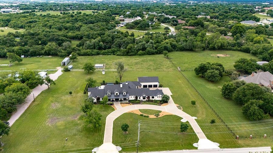Property photo for 7851 Meadow Hill Drive, Frisco, TX