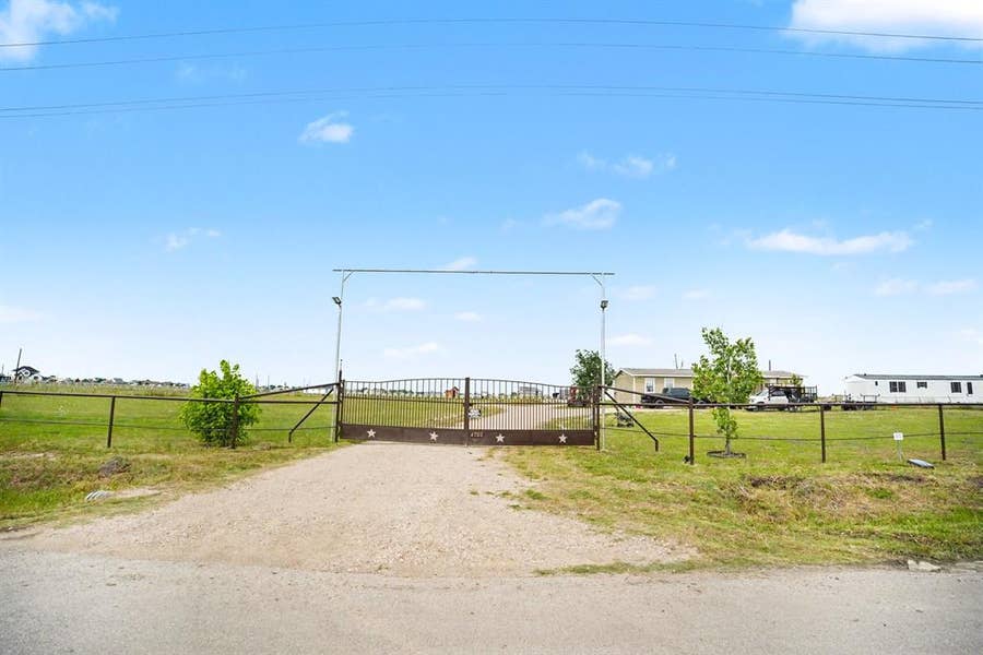Property photo for 4780 County Road 4101, Kaufman, TX