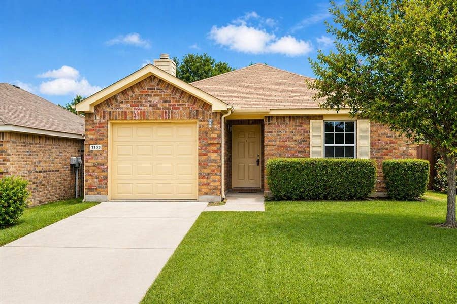 Property photo for 1103 Warrior Drive, Dallas, TX