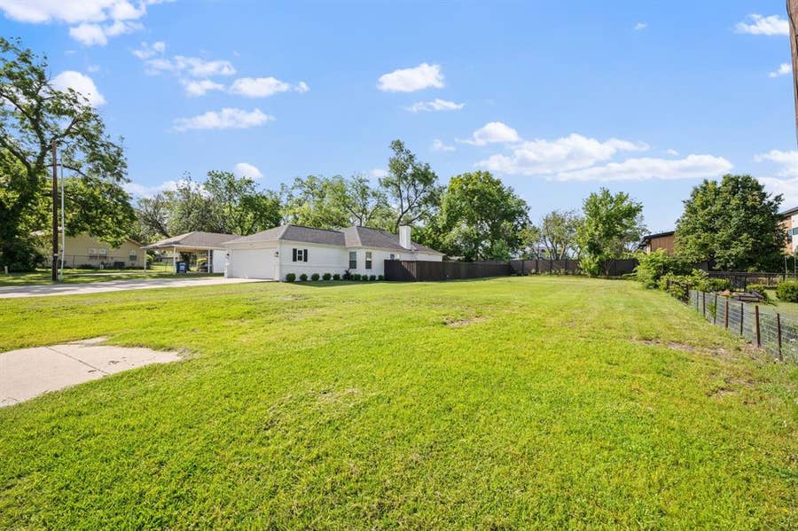 Property photo for 405 E Maple Street, Celina, TX