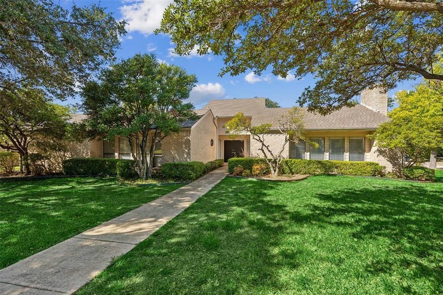 Property photo for 17015 Graystone Drive, Dallas, TX