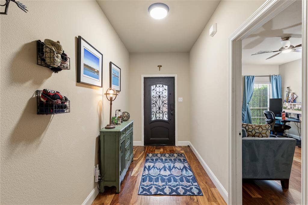 8824 Tudor Place, Dallas, TX 75228 8824 Tudor Place, Dallas, TX 75228
