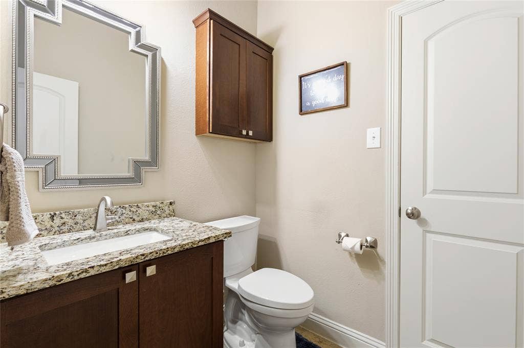 8824 Tudor Place, Dallas, TX 75228 8824 Tudor Place, Dallas, TX 75228
