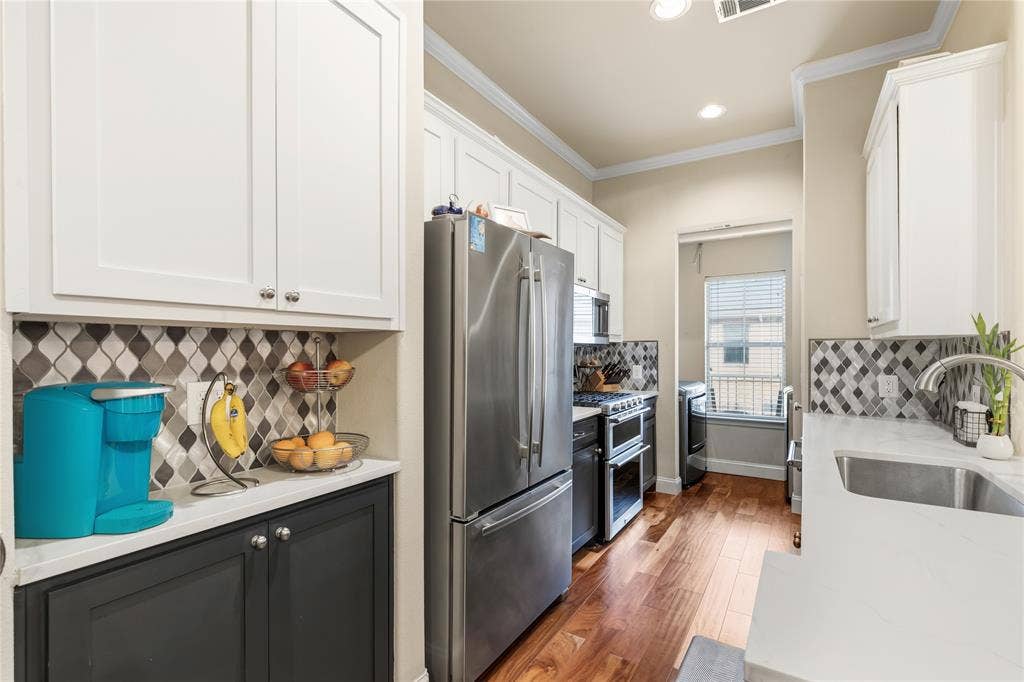 8824 Tudor Place, Dallas, TX 75228 8824 Tudor Place, Dallas, TX 75228