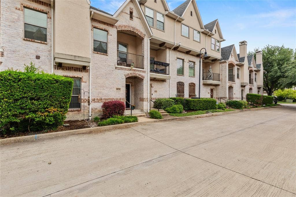 8824 Tudor Place, Dallas, TX 75228 8824 Tudor Place, Dallas, TX 75228