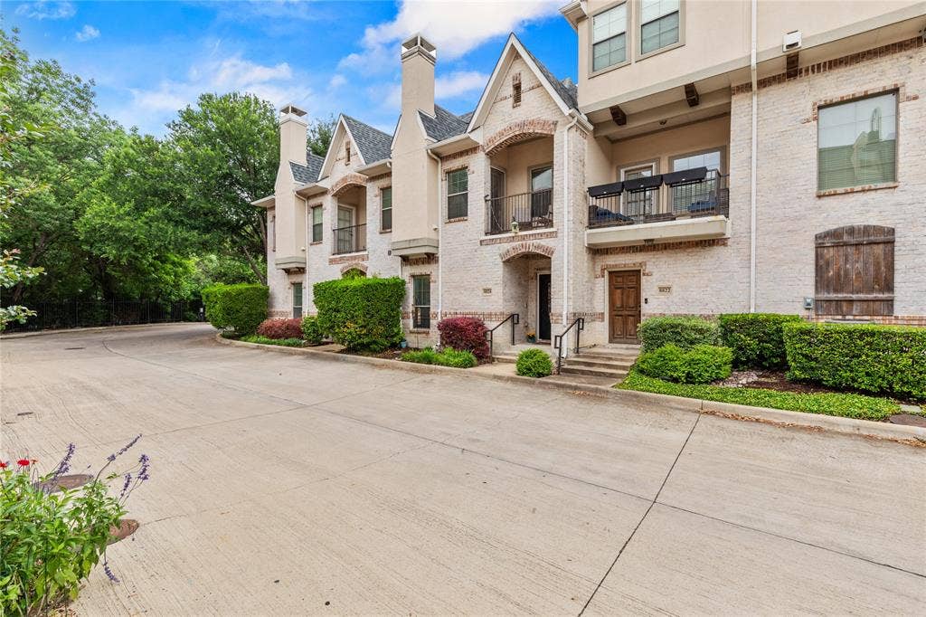 8824 Tudor Place, Dallas, TX 75228 8824 Tudor Place, Dallas, TX 75228