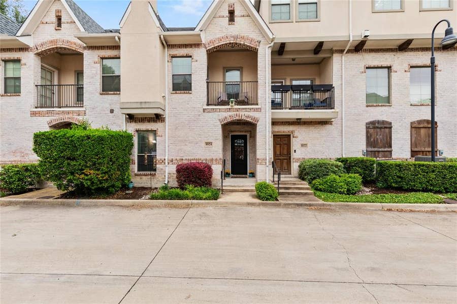 Property photo for 8824 Tudor Place, Dallas, TX