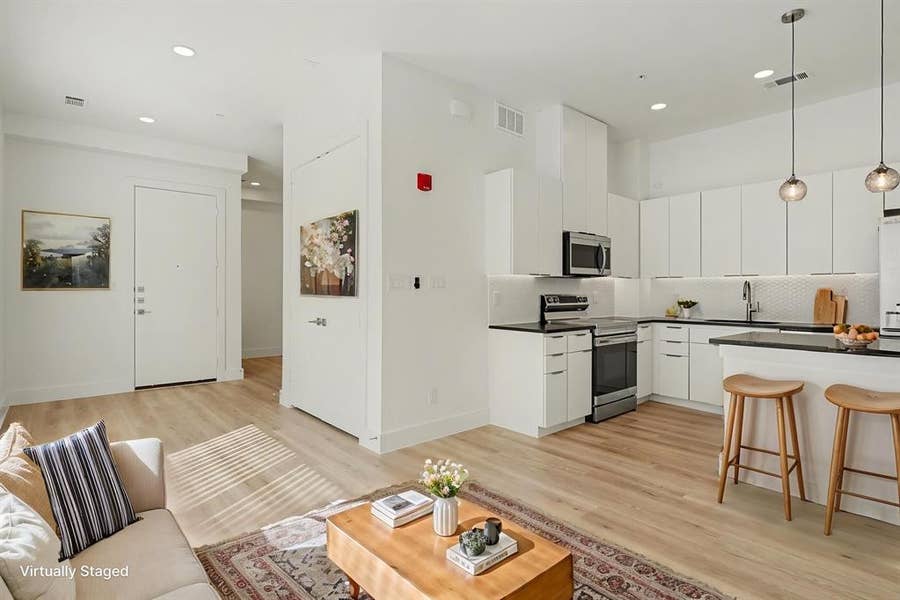Property photo for 2217 N Fitzhugh Avenue, #204, Dallas, TX