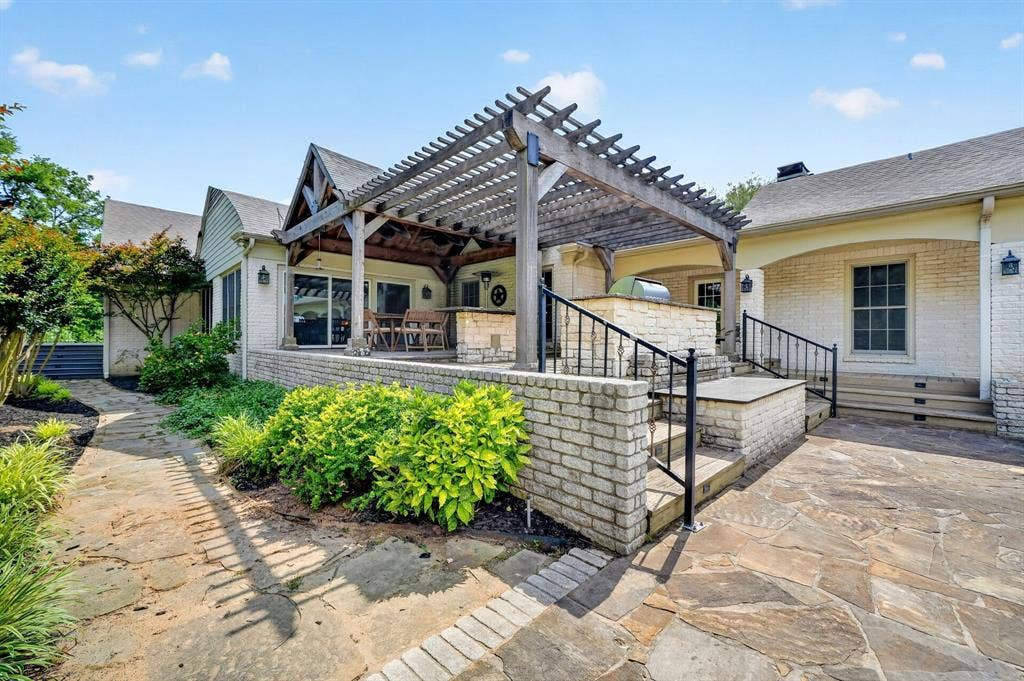 1901 Rose Point, Athens, TX 75752 1901 Rose Point, Athens, TX 75752