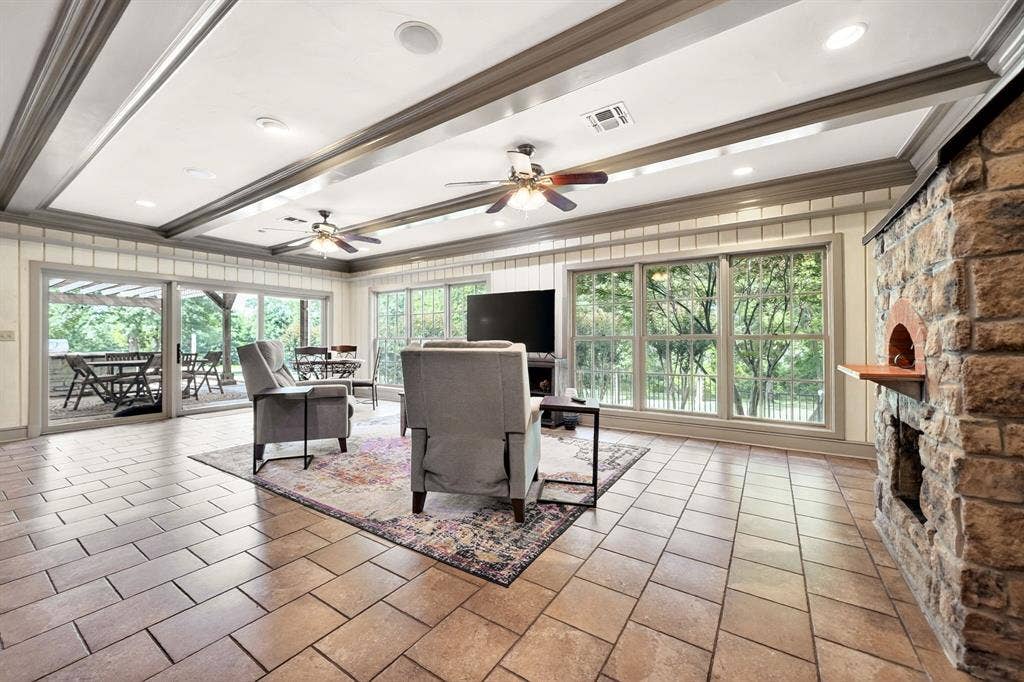 1901 Rose Point, Athens, TX 75752 1901 Rose Point, Athens, TX 75752