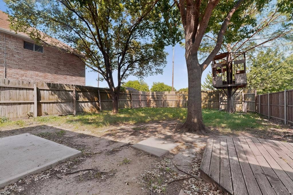 2302 Dana Drive, Rowlett, TX 75088 2302 Dana Drive, Rowlett, TX 75088