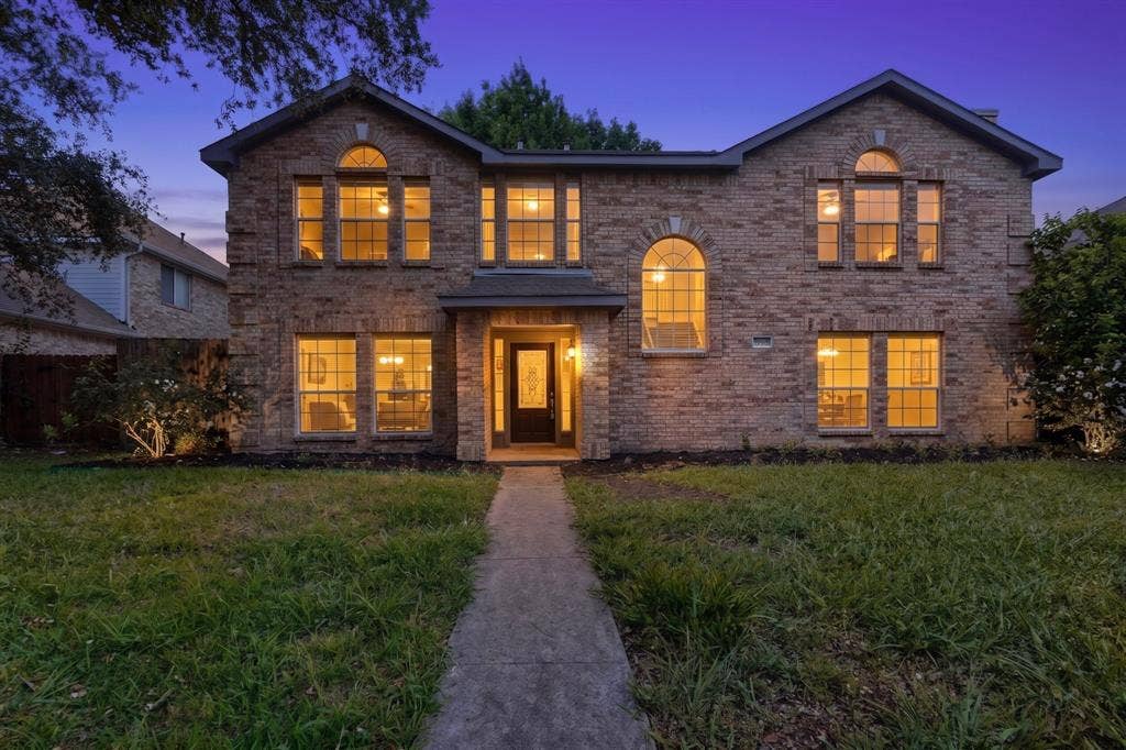 2302 Dana Drive, Rowlett, TX 75088 2302 Dana Drive, Rowlett, TX 75088