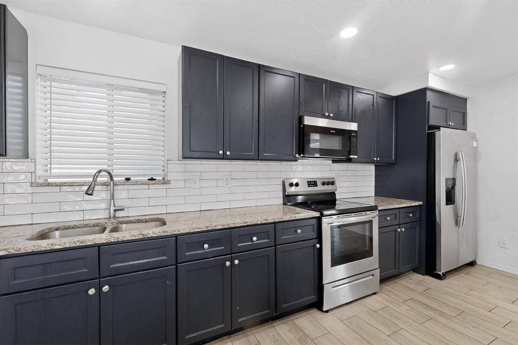 2302 Dana Drive, Rowlett, TX 75088 2302 Dana Drive, Rowlett, TX 75088