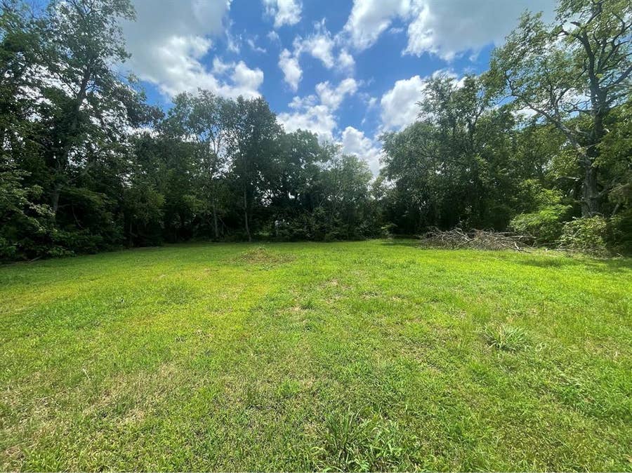 Property photo for 1127 W End Street, Terrell, TX