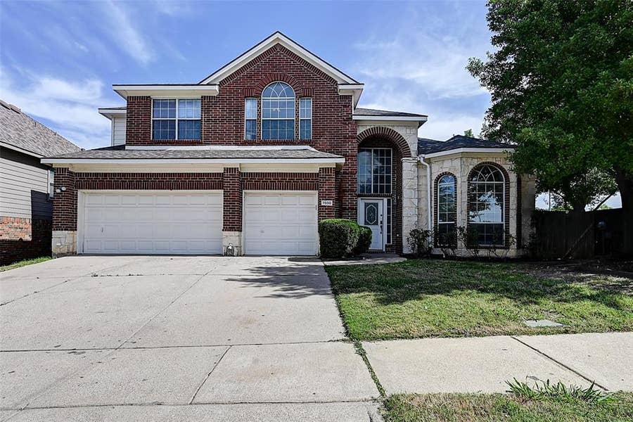 Property photo for 7500 Parkgate Drive, Fort Worth, TX
