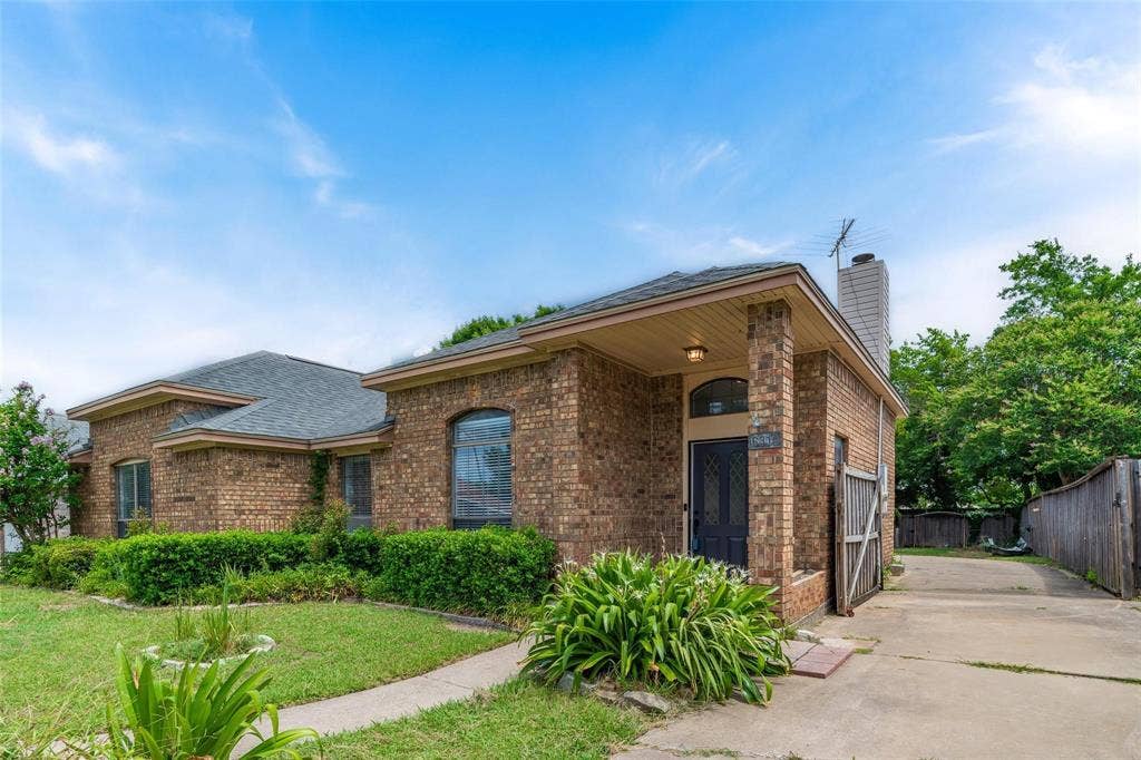 6310 Azalea Drive, Rowlett, TX 75089 6310 Azalea Drive, Rowlett, TX 75089