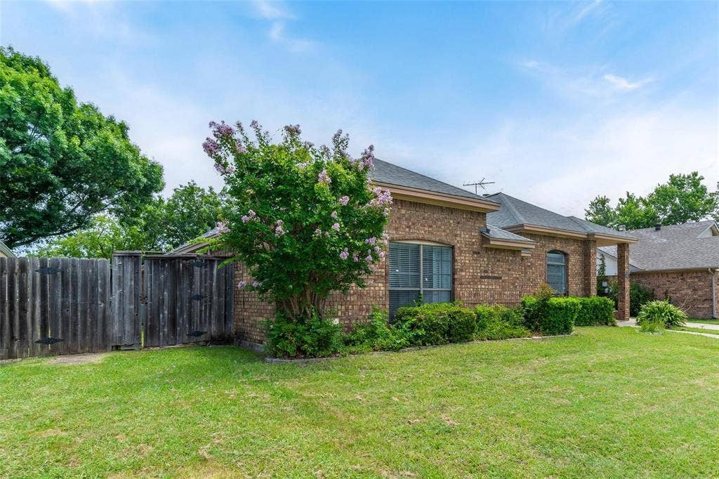 6310 Azalea Drive, Rowlett, TX 75089 6310 Azalea Drive, Rowlett, TX 75089