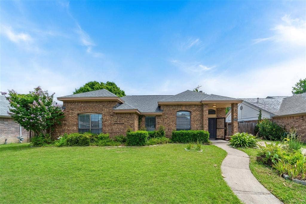 6310 Azalea Drive, Rowlett, TX 75089 6310 Azalea Drive, Rowlett, TX 75089