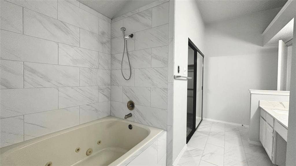6310 Azalea Drive, Rowlett, TX 75089 6310 Azalea Drive, Rowlett, TX 75089