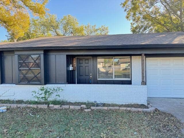 Property photo for 416 W Grubb Drive, Mesquite, TX