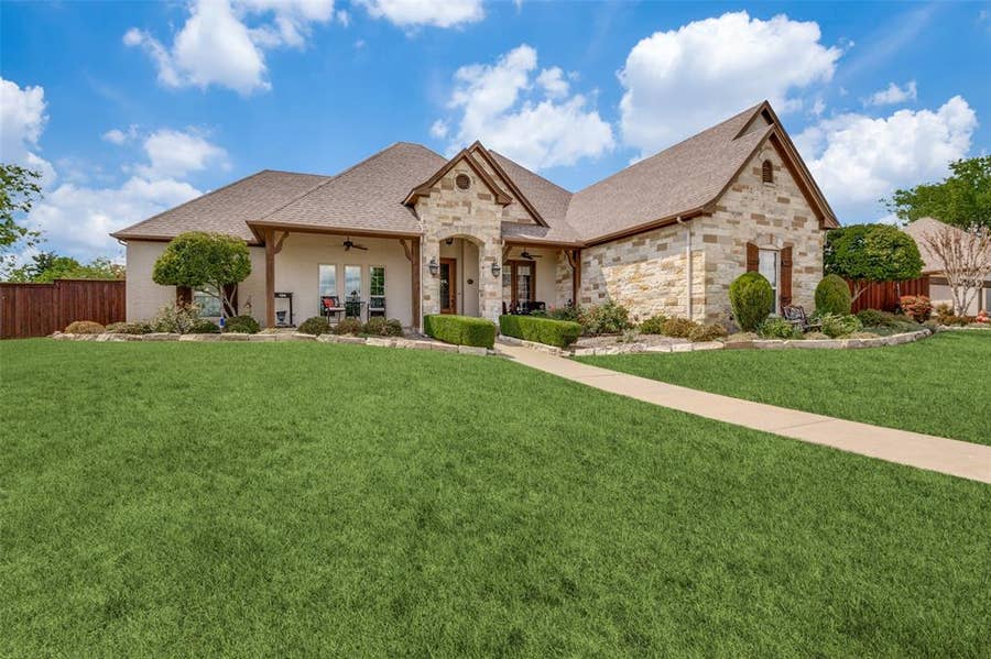 Property photo for 4041 Blackchamp Road, Midlothian, TX
