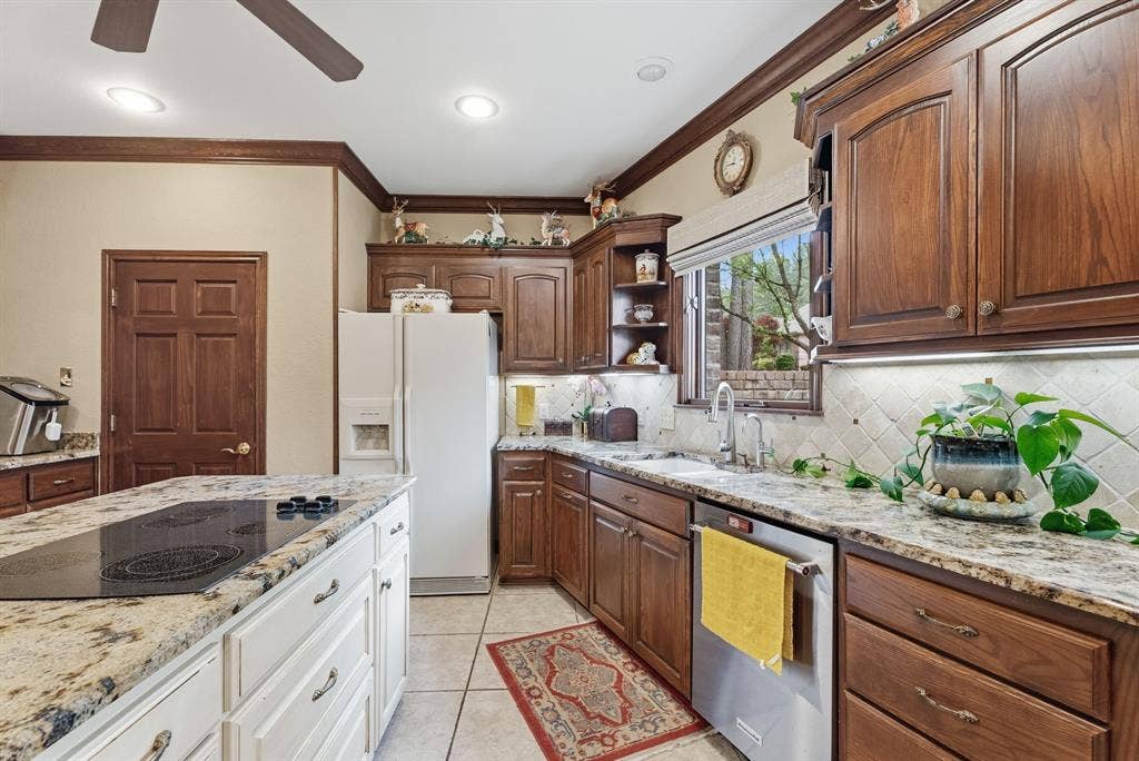 1101 Garden Park Circle, Tyler, TX 75703 1101 Garden Park Circle, Tyler, TX 75703