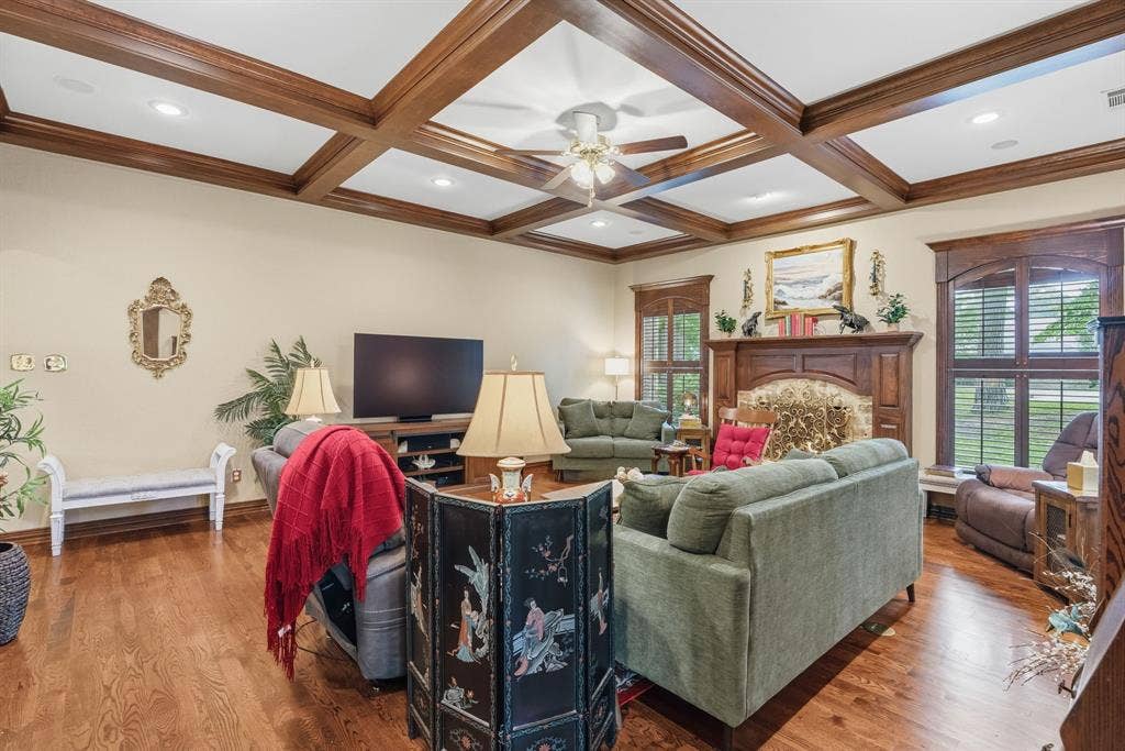 1101 Garden Park Circle, Tyler, TX 75703 1101 Garden Park Circle, Tyler, TX 75703