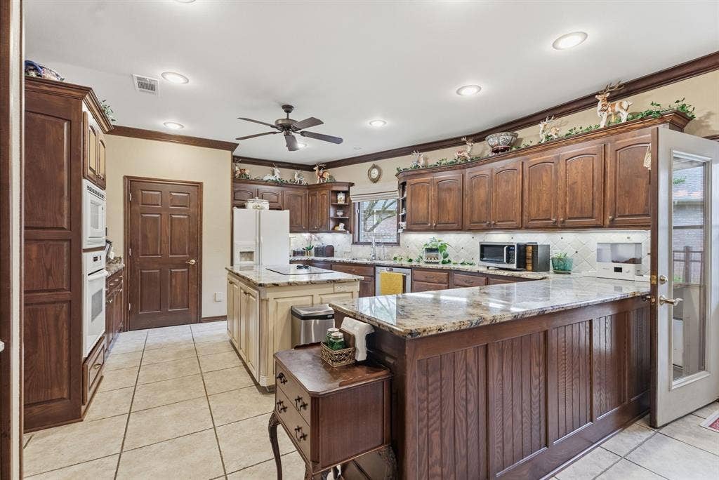 1101 Garden Park Circle, Tyler, TX 75703 1101 Garden Park Circle, Tyler, TX 75703