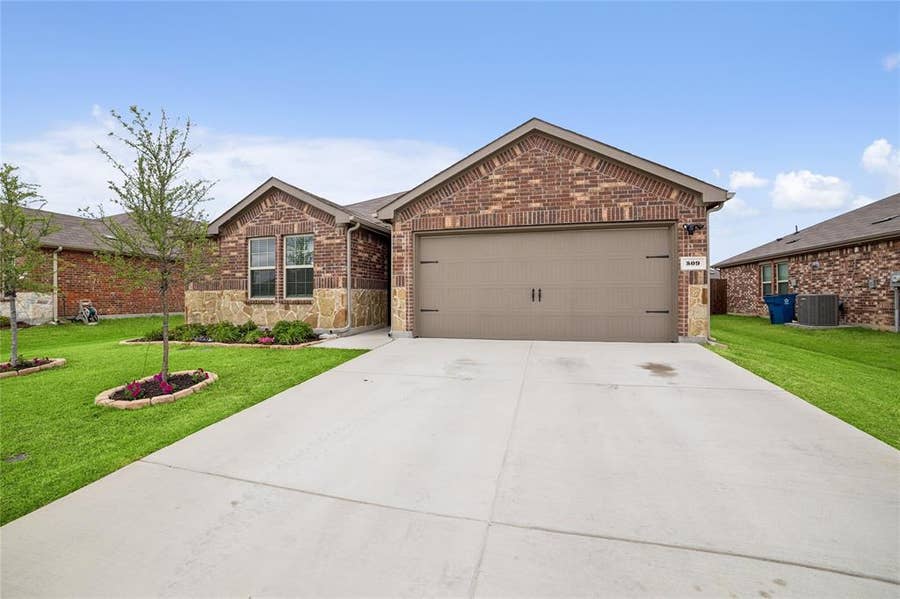 Property photo for 509 Iris Banks Lane, Caddo Mills, TX