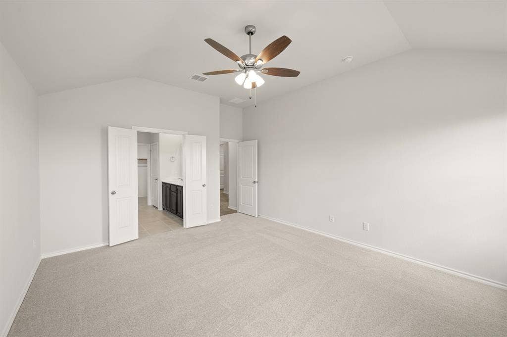 921 Abalone Avenue, Haslet, TX 76052 921 Abalone- Primary SUite-2