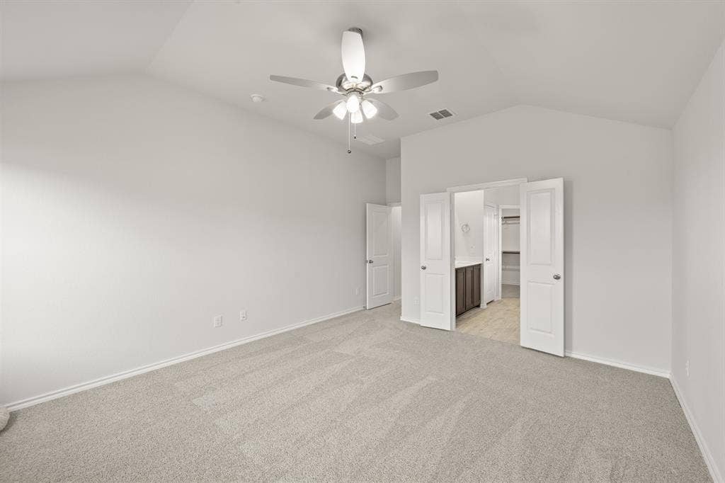 945 Abalone Avenue, Haslet, TX 76052 945 Abalone- Primary Suite-2