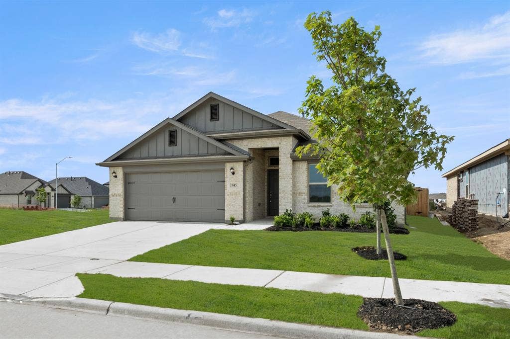 945 Abalone Avenue, Haslet, TX 76052 945 Abalone- Front-2