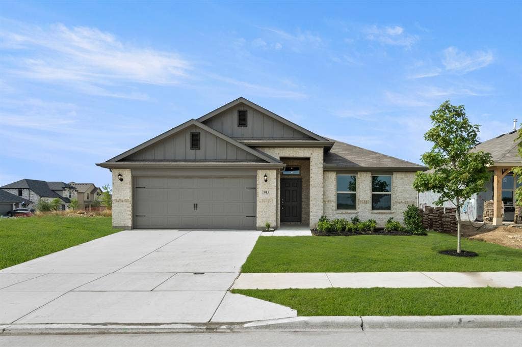 945 Abalone Avenue, Haslet, TX 76052 945 Abalone- Front-1