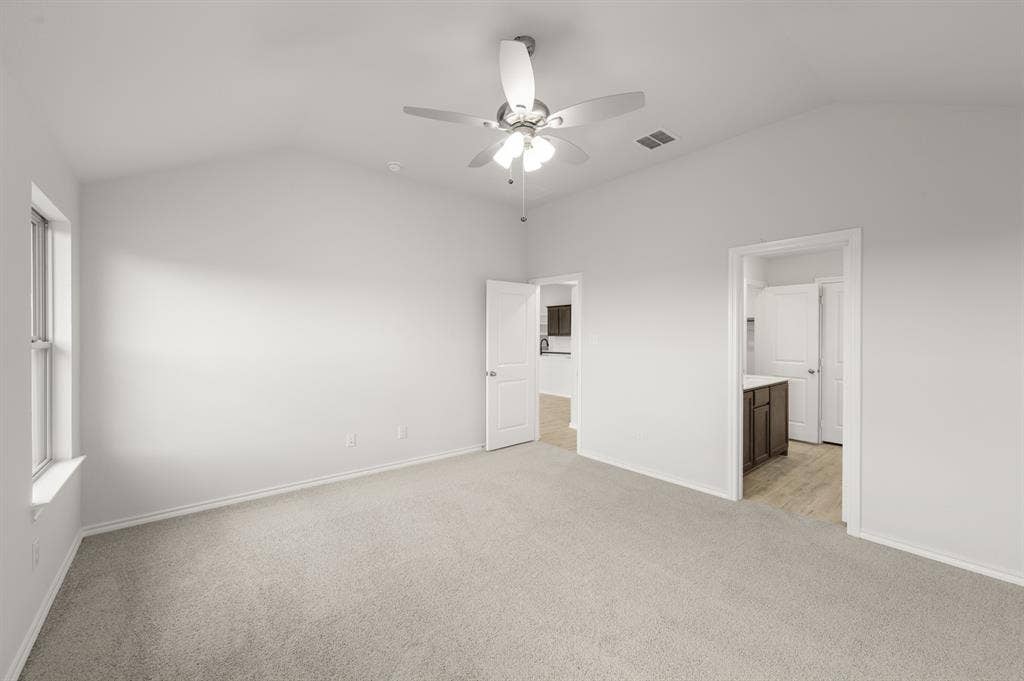 949 Abalone Avenue, Haslet, TX 76052 949 Abalone- Primary Suite-2
