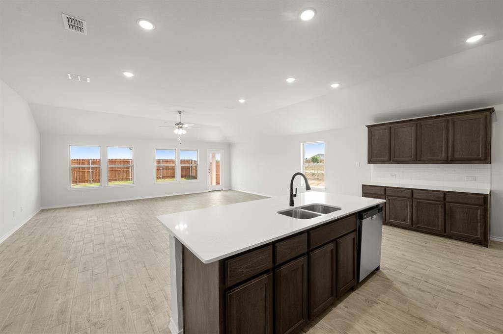 949 Abalone Avenue, Haslet, TX 76052 949 Abalone- Kitchen-5