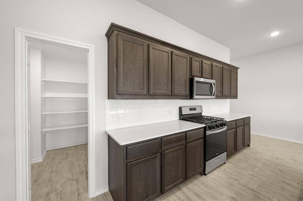 949 Abalone Avenue, Haslet, TX 76052 949 Abalone- Kitchen-6