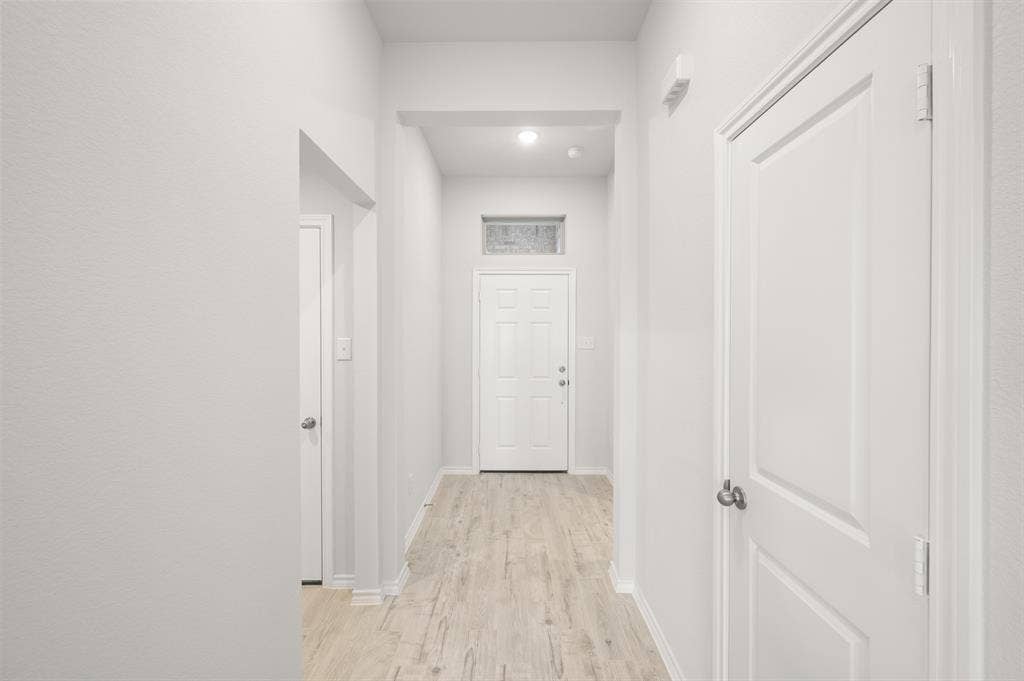 949 Abalone Avenue, Haslet, TX 76052 949 Abalone- Entry