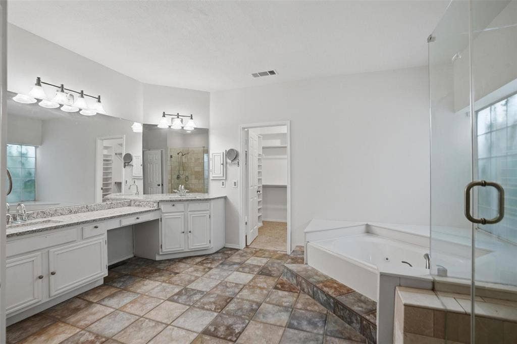 8812 Smokey Drive, Plano, TX 75025 8812 Smokey Drive, Plano, TX 75025