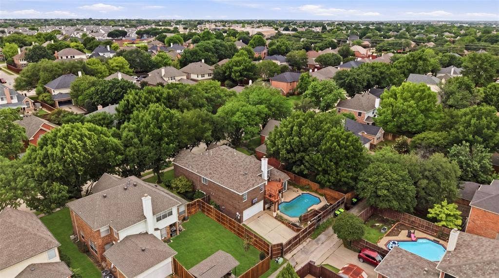 8812 Smokey Drive, Plano, TX 75025 8812 Smokey Drive, Plano, TX 75025