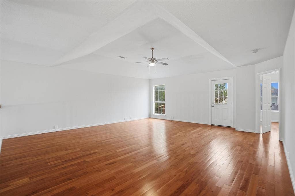 8812 Smokey Drive, Plano, TX 75025 8812 Smokey Drive, Plano, TX 75025