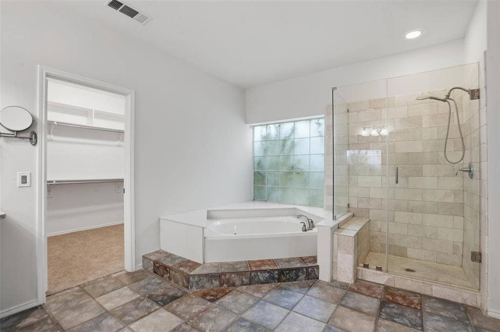 8812 Smokey Drive, Plano, TX 75025 8812 Smokey Drive, Plano, TX 75025