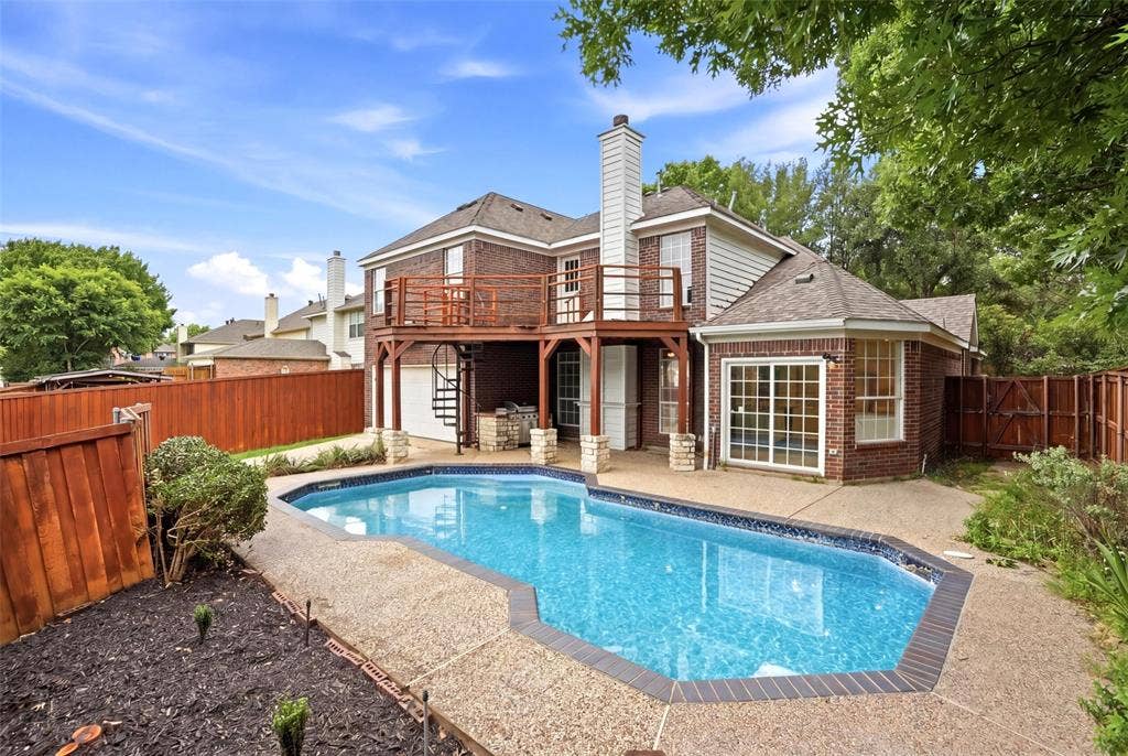 8812 Smokey Drive, Plano, TX 75025 8812 Smokey Drive, Plano, TX 75025