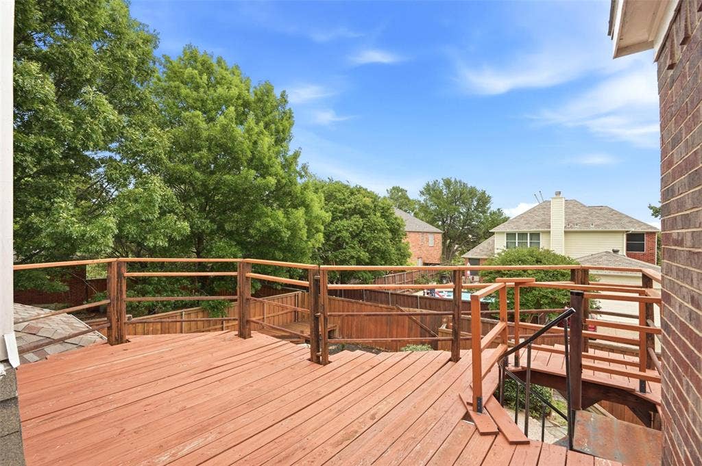 8812 Smokey Drive, Plano, TX 75025 Upstairs deck