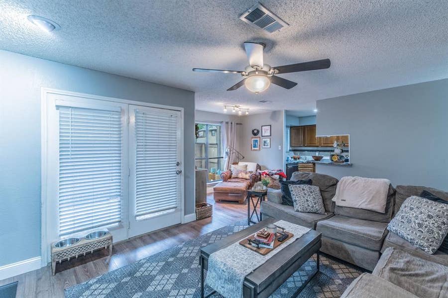 Property photo for 1901 Cloisters Drive, #914, Arlington, TX
