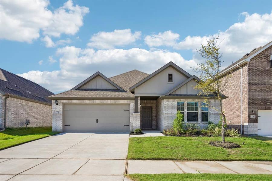 Property photo for 772 Grand Dale Drive, Lavon, TX